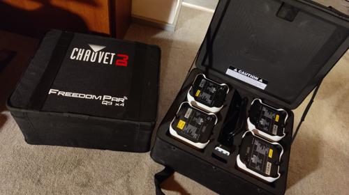 Professionelles 4er LED-Akkulicht-Set für Hochzeit, Geburtstag und Party, Floorspots