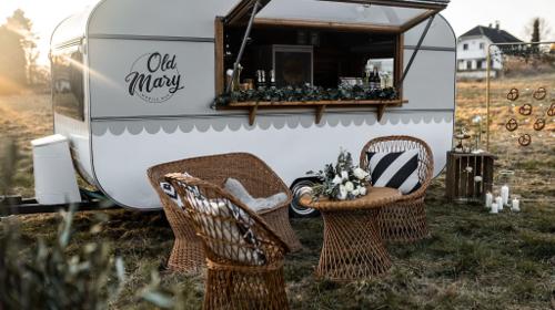 Vintage Caravanbar / Mobile Bar mieten – Hochzeiten & Events