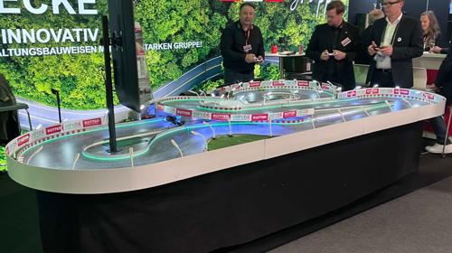 Carrera Hybrid Event 🏎️ 🎮 Messe Rennbahn