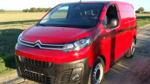 Transporter Umzugswagen mieten Kleintransporter Vermietung C+P
