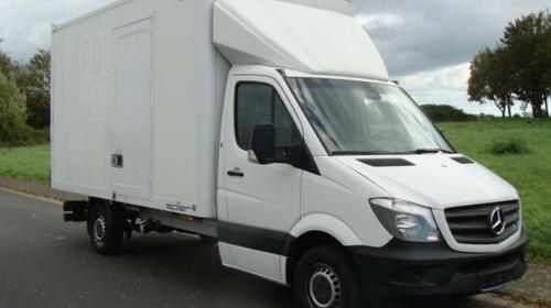 Großraumtransporter Transporter 4320 x 2060 x 2430mm Umzugswagen Vermietung MB-Sprinter Kofferaufbau