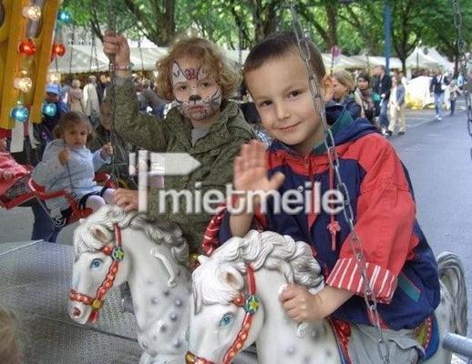 Karussell mieten & vermieten - KINDER-KETTEN-KARUSSELL in Düsseldorf