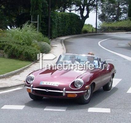 Oldtimer mieten & vermieten - Jaguar E-Type S2 Roadster in Köln