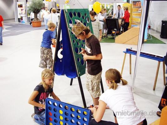 Großspielgeräte mieten & vermieten - Spielstationen in Idstein