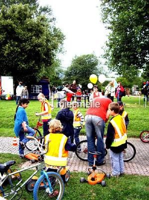 Funcars mieten & vermieten - Verrückte Fahrräder Fun Bikes Spassräder in Idstein