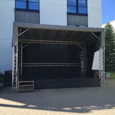 Bühne mieten & vermieten - Mobile Bühne und Bühnentechnik, Veranstaltungsbühne, Bühnendach, Satteldachbühne 6,00 x 4,00 m in Remchingen