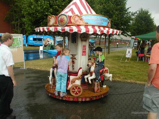 Karussell mieten & vermieten - Mini Kinderkarussell Nostalgie Pferdchenkarussell in Lehrte