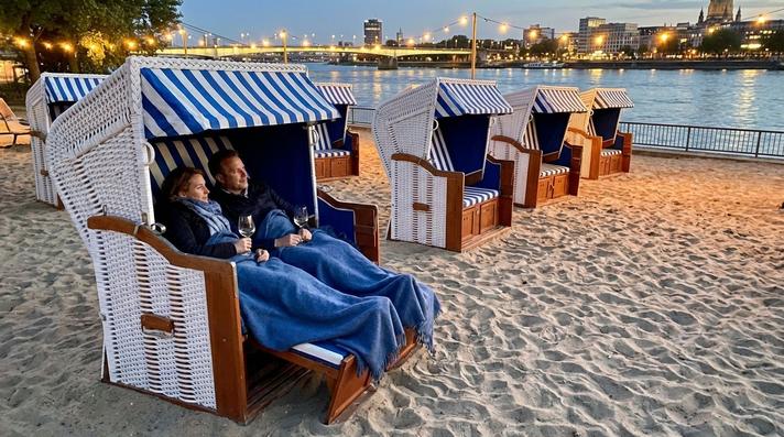 Strandkorb mieten & vermieten - Ostsee-Strandkorb mieten – Exklusiver Zweisitzer mit Fußstützen für Events in Wuppertal