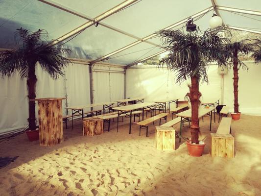 Bierzeltgarnitur mieten & vermieten - Bierzeltgarnitur mieten – Festzeltgarnitur in 50 cm oder 70 cm Breite für Events in Wuppertal