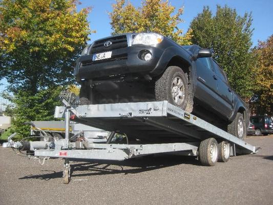 Autoanhänger mieten & vermieten - Maschinentransporter 4,5m 3,5t ankippbar in Grevenbroich