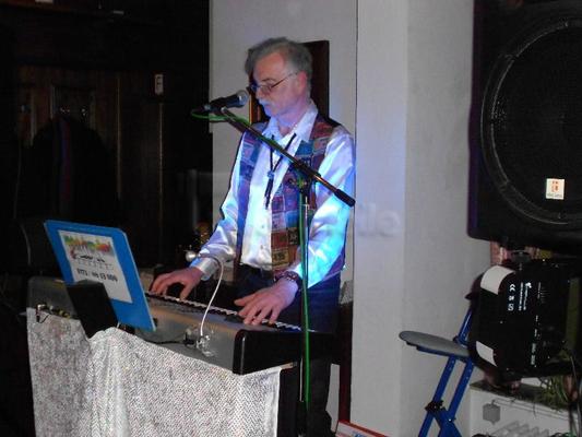 Alleinunterhalter mieten & vermieten - Alleinunterhalter Musik in Weingarten (Württemberg)