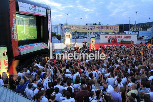 Werbeflächen mieten & vermieten - Eventmodul Videoprojektion und Mega-Werbefläche in Giebelstadt