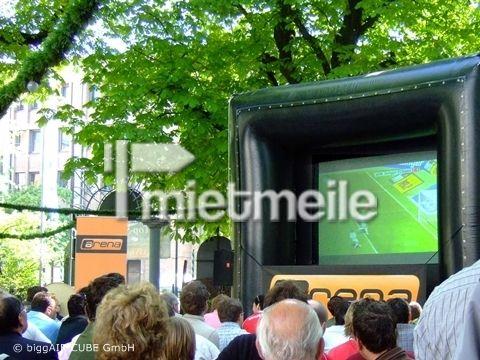 Leinwand mieten & vermieten - AKTION All-inclusiv Videowand für 800 Zuschauer in Giebelstadt