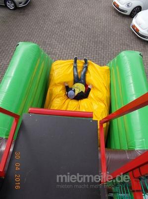 Riesenrutsche mieten & vermieten - hüpfburg mieten, neue Kinderattraktion in Ense