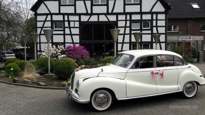 Oldtimer mieten & vermieten - Oldtimer BMW "Barockengel" - Hochzeitsauto - Hochzeitsfahrten in Wermelskirchen