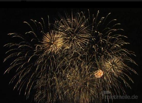 Pyrotechnik mieten & vermieten - Höhenfeuerwerke Stadtfeste Kirmes in Berlin Friedrichshain