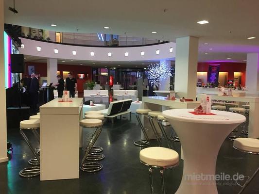 Stühle mieten & vermieten - Barhocker in weißem Leder in Leinefelde