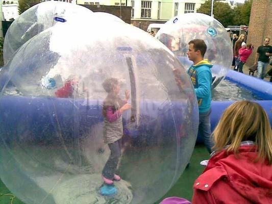 Wasserspiele mieten & vermieten - Wasserspiel/ Walking Waterballs mit Pool & 3 Bälle in Dinslaken