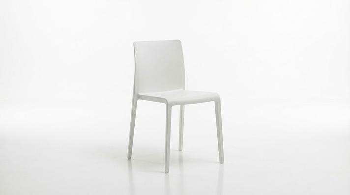 Stuhlhussen mieten & vermieten - Bankettstuhl "KU" mieten – Moderner Stuhl (Weiß) für Industrie-Events & Hochzeiten in Wuppertal