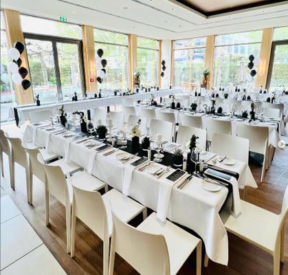 Stuhlhussen mieten & vermieten - Bankettstuhl "KU" mieten – Moderner Stuhl (Weiß) für Industrie-Events & Hochzeiten in Wuppertal