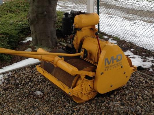 Verdichter mieten & vermieten - Vibrations Tandem Walze Bomag in Wolfenbüttel