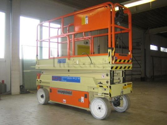 Scherenbühnen mieten & vermieten - Scherenhubbühne JLG in Salzgitter Engelnstedt