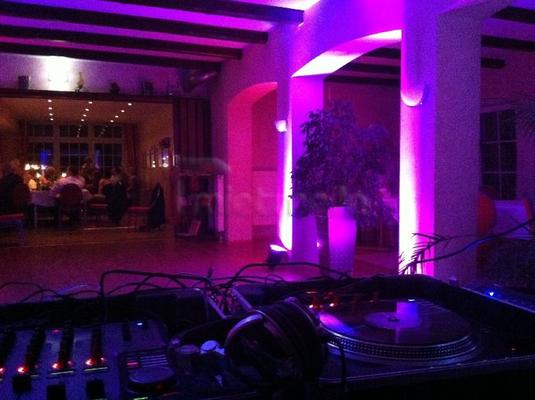 Lichttechnik mieten & vermieten - PAR 56 LED Spots DMX in Halstenbek