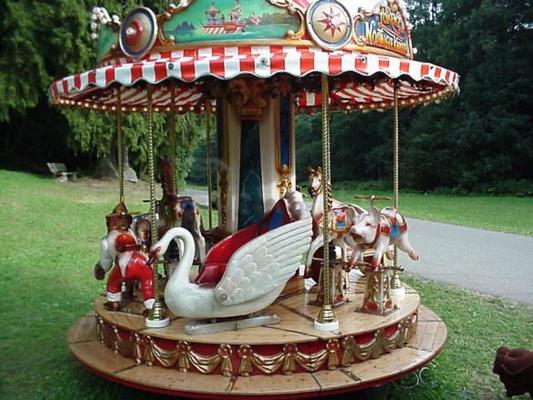 Karussell mieten & vermieten - Nostalgie-Karussell in Freiburg im Breisgau