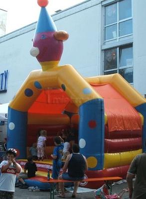 Hüpfburg mieten & vermieten - Hüpfburg Clown mieten, leihen, verleih in Göppingen