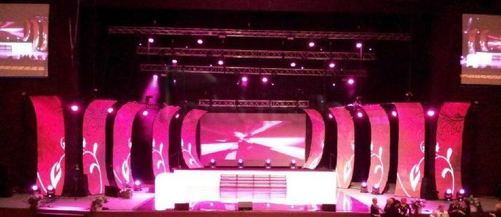 Spezialeffekte mieten & vermieten - LED Tiles 5mm LED Wand mieten kreative Displays in Dresden