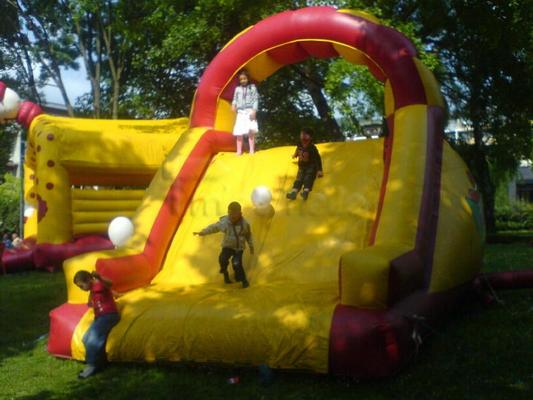 Riesenrutsche mieten & vermieten - Arch Slide 8 x 4 x 6 Meter. Inkl. MWSt. in Sinsheim