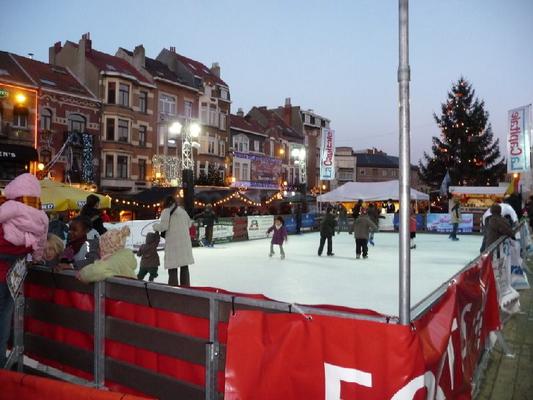 Eisenbahn mieten & vermieten - Eislaufbahn, Schlittschuhbahn mieten, leihen in Göppingen