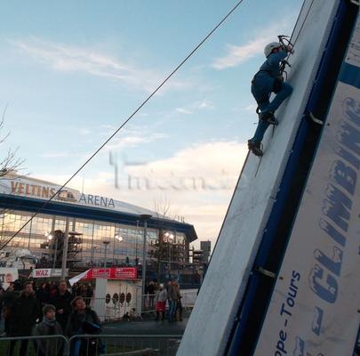 Kletterwand mieten & vermieten - mobile Eiskletterwand in Ense