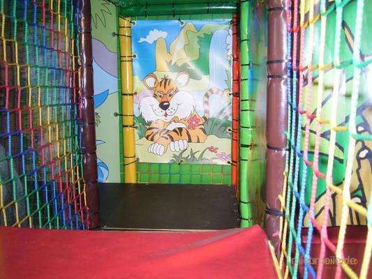 Klettergeräte mieten & vermieten - Dschungel-Spielmobil & Bullenreiten mieten Bullriding leihen in Ense