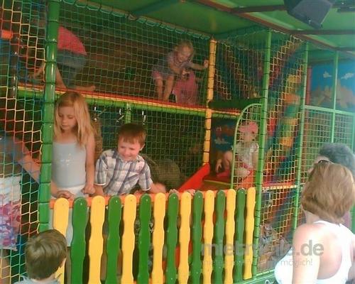 Kletterwand mieten & vermieten - Dschungel-Spielmobil mieten in Ense