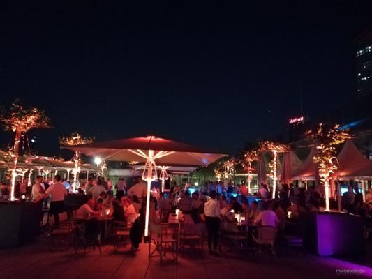 Leuchten & Lampen mieten & vermieten - Akku LED Floorspot - max. 12h Laufzeit, klein-kompakt-hell! in Bodenheim