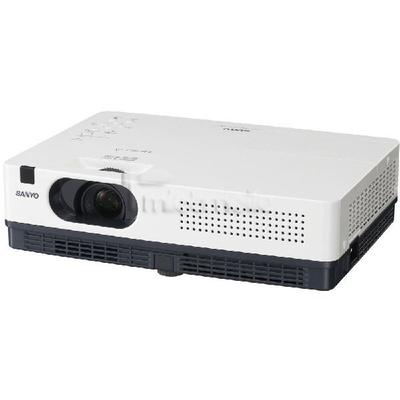 Beamer mieten & vermieten - Beamer Sanyo PLC XD 2200 in Göttingen