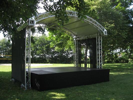Bühne mieten & vermieten - Rundbogenbühne 5x3m in Bruchsal