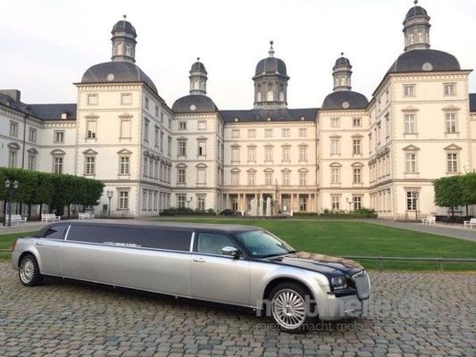 Limousinen mieten & vermieten - Chrysler 300 C Stretchlimousine in Hilchenbach