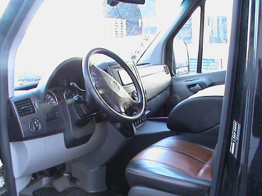 Hochzeitsauto mieten & vermieten - Luxus VIP Sprinter in Magdeburg