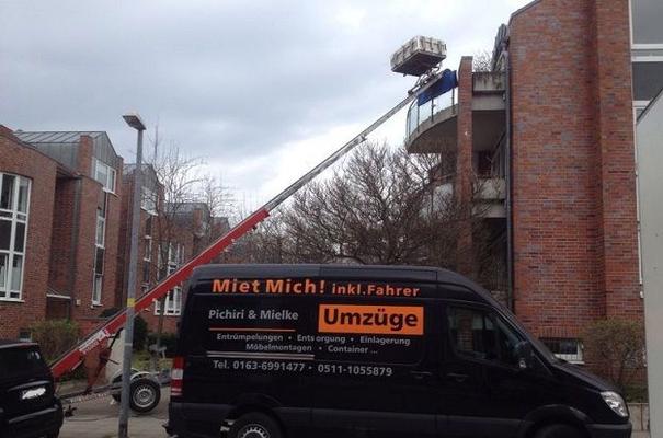 Transporter mieten & vermieten - WIR HABEN DEN LÄNGSTEN !!!Pichiri Möbellift,Möbelaufzug 25 Meter Hannover in Hannover