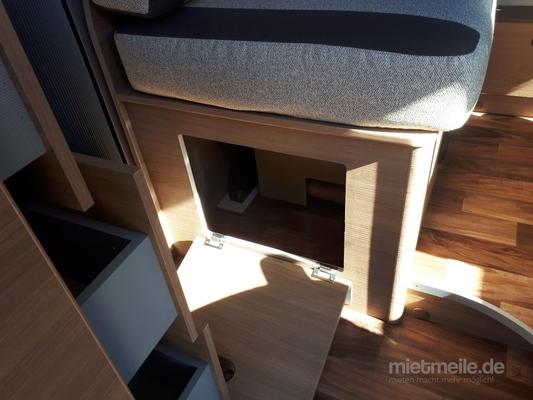 Wohnmobile mieten & vermieten - Livingston mit Längsbetten in Todtnau
