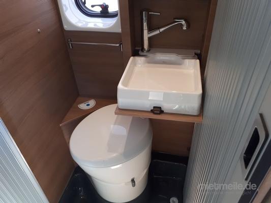 Wohnmobile mieten & vermieten - Livingston mit Längsbetten in Todtnau