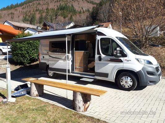 Wohnmobile mieten & vermieten - Livingston mit Längsbetten in Todtnau