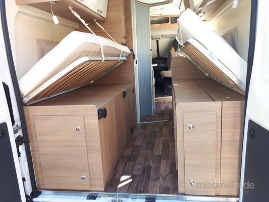 Wohnmobile mieten & vermieten - Livingston mit Längsbetten in Todtnau