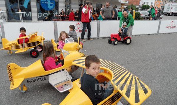 Funcars mieten & vermieten - Kart, Tretcars, Tretautos, Kinderflugzeuge Kinderbaustelle Parcours verleih, mieten in Göppingen