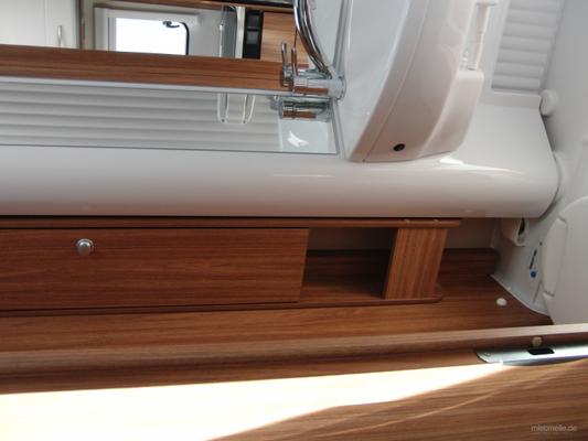 Wohnmobile mieten & vermieten - Wohnmobil Carado T 448 / Einzelbetten Hubbett in Kitzingen