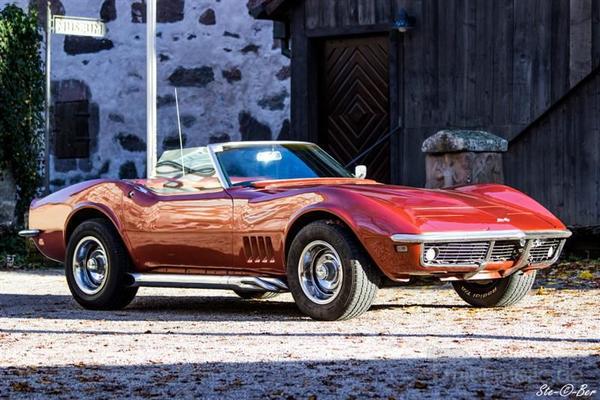 Oldtimer mieten & vermieten - Corvette C3 Chevrolet 1968 Stingray Cabrio Oldtimer Mieten in Altensteig