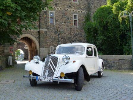 Oldtimer mieten & vermieten - Oldtimer Citroen in weiß - Hochzeitsauto - Brautauto in Wermelskirchen