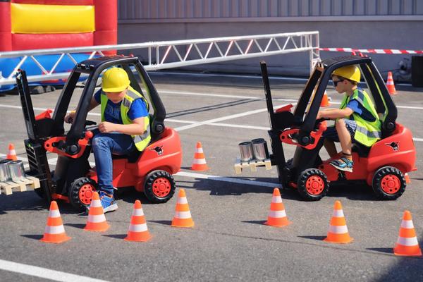 Parcours mieten & vermieten - Tretstapler-ParKour mieten in Bramsche